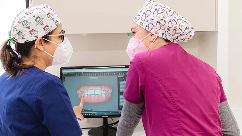 Dra Sara Hawkins dentista en hortaleza